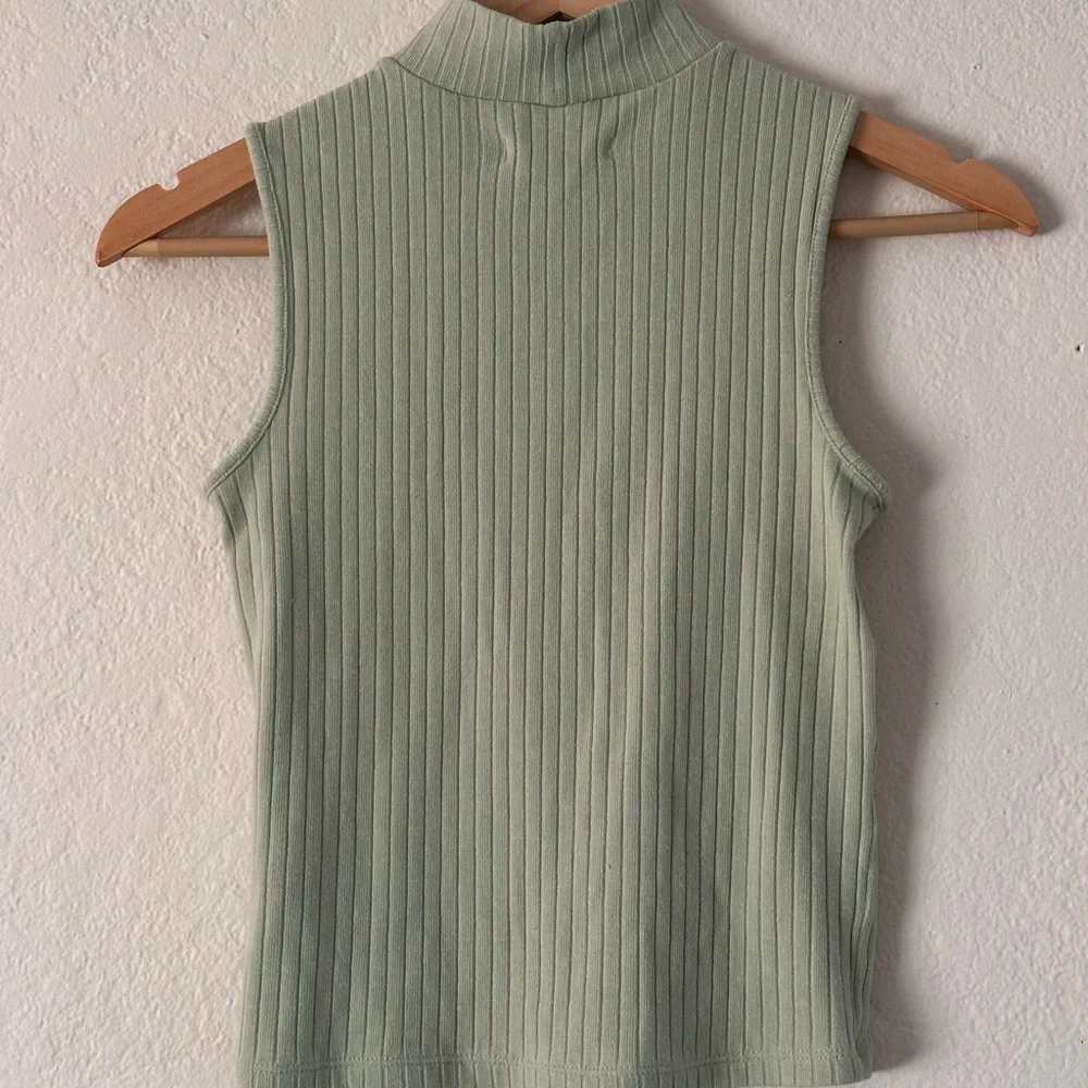 Madewell Seeveless Ribbed Knit Top - Picture 4 of 4